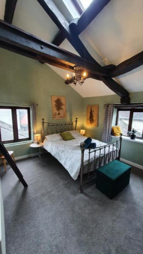 Log Burner 3 double bedroom very cosy